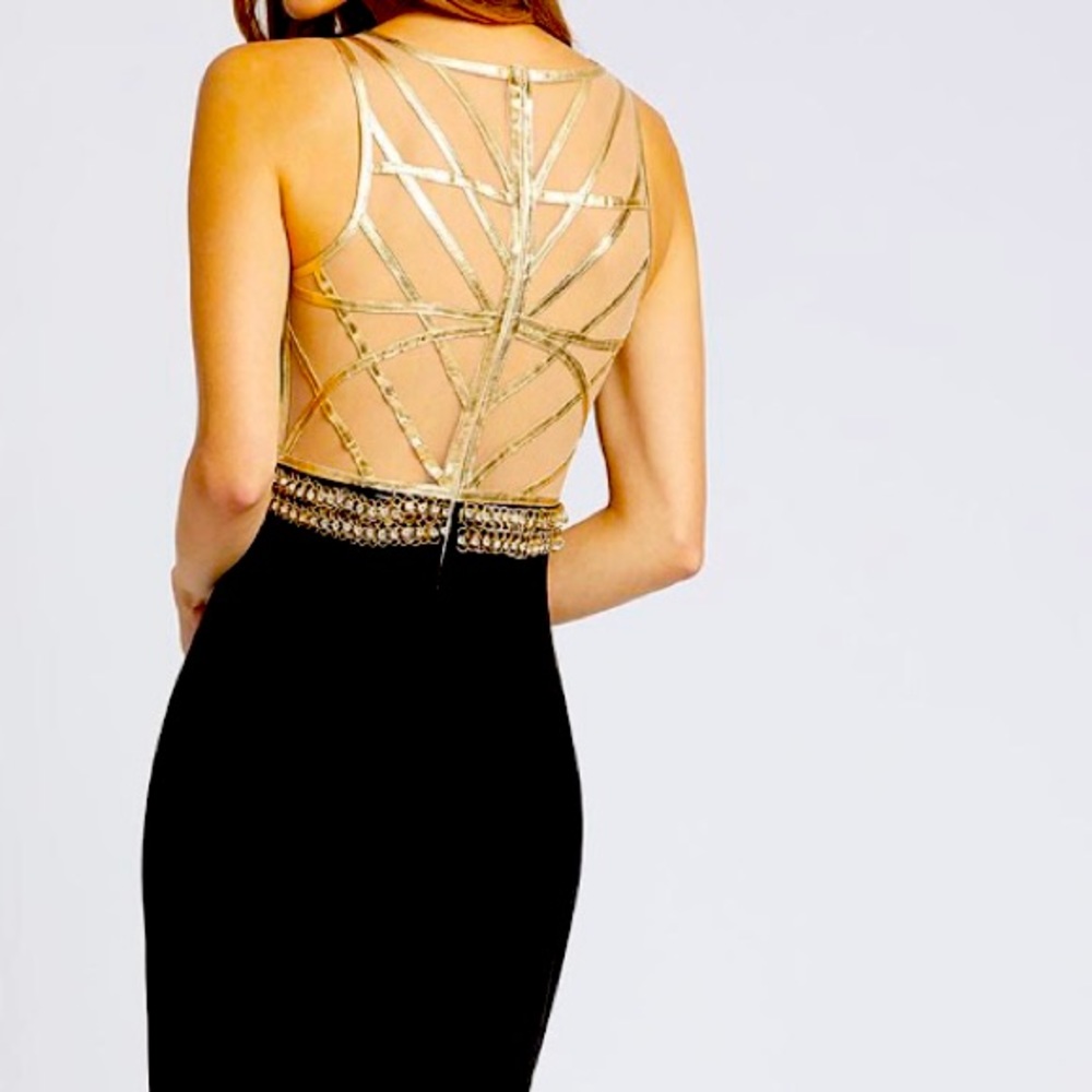 Mac Duggal black dress